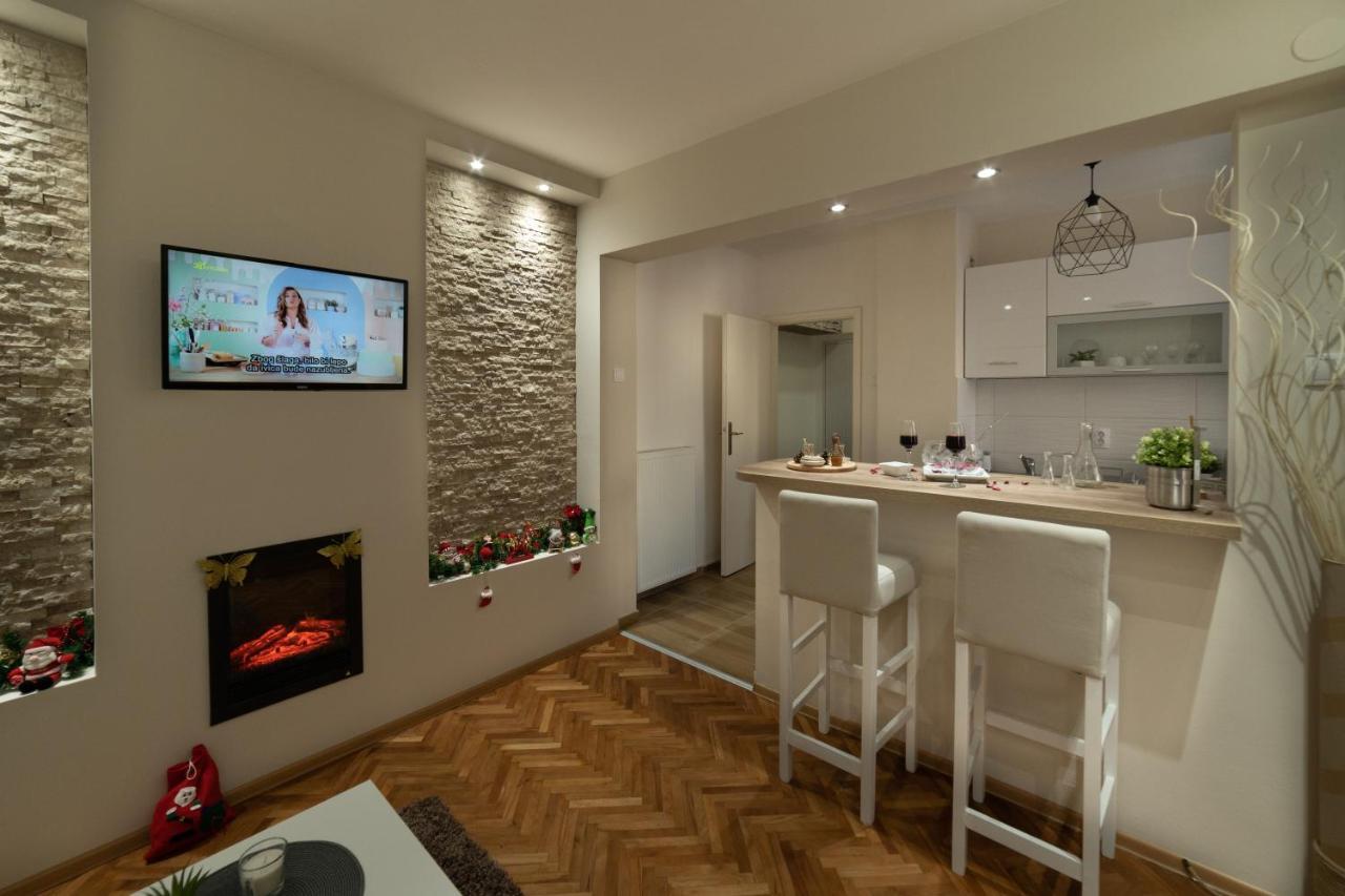 Gold Apartman Vârşeţ Exterior foto